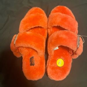 BRAND NEW ITEM! Great for the summer!